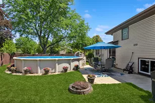 1212 Rose Ct, Bartlett, IL 60103 - Photo 20