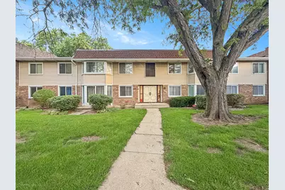 3008 Roberts Drive #1, Woodridge, IL 60517 - Photo 1