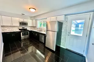 128 E Normandy Dr, Addison, IL 60101 - Photo 8