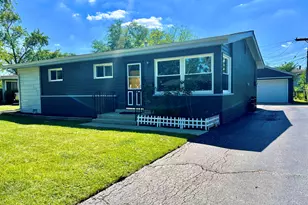 128 E Normandy Dr, Addison, IL 60101 - Photo 1