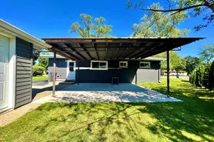 128 E Normandy Dr, Addison, IL 60101 - Photo 16