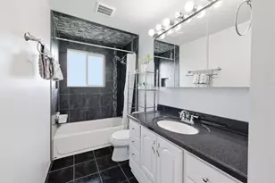 [Address not provided], Schaumburg, IL 60194 - Photo 14