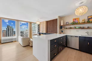 111 E Chestnut St, Chicago, IL 60611 - Photo 10