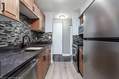 11 Oak Creek Drive #1120, Buffalo Grove, IL 60089 - Photo 6