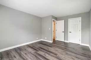 11 Oak Creek Dr, Buffalo Grove, IL 60089 - Photo 14