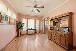 933 Lebanon St, Aurora, IL 60505 - Photo 10