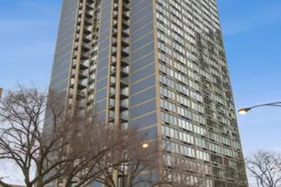 5320 N Sheridan Rd, Chicago, IL 60640 - Photo 1