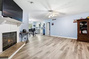 126 NE Queensbury Pl NE, Poplar Grove, IL 61065 - Photo 4