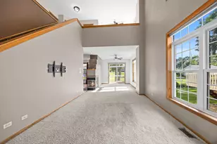 2139 Ashley Ct, Downers Grove, IL 60515 - Photo 4