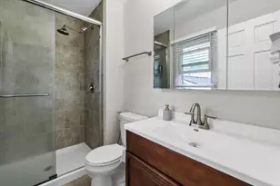 1820 Claremont Rd, Hoffman Estates, IL 60169 - Photo 16