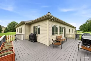 6192 S Woods Ct, Yorkville, IL 60560 - Photo 4