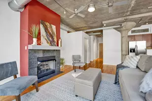 1070 W 15th St, Chicago, IL 60608 - Photo 2
