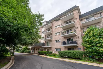 1000 S Lorraine Road #411, Wheaton, IL 60189 - Photo 1