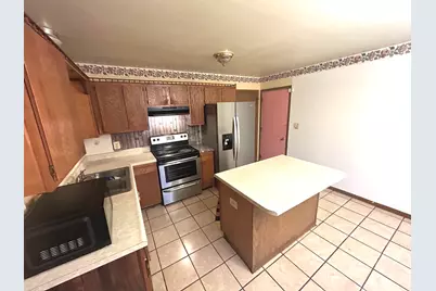 2974 17th Street, Rockford, IL 61109 - Photo 2