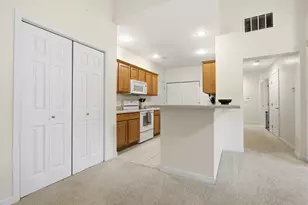 3846 Thornhill Dr, Champaign, IL 61822 - Photo 8