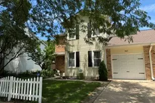 547 Grimes Ave, Naperville, IL 60540 - Photo 2