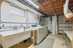 3221 N Pioneer Ave, Chicago, IL 60634 - Photo 16