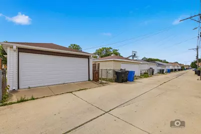 3221 N Pioneer Avenue, Chicago, IL 60634 - Photo 24