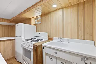 3221 N Pioneer Ave, Chicago, IL 60634 - Photo 14