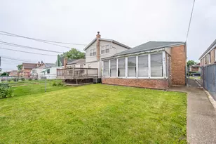 8042 S Sacramento Ave, Chicago, IL 60652 - Photo 14