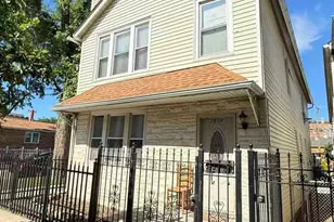 3824 S Sacramento Ave, Chicago, IL 60632 - Photo 1