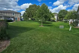 1067 Glouchester Harbor, Schaumburg, IL 60193 - Photo 32