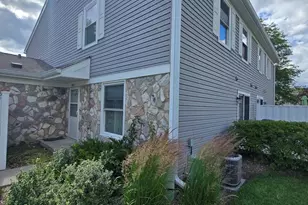 1067 Glouchester Harbor, Schaumburg, IL 60193 - Photo 1