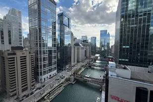 300 N State St, Chicago, IL 60654 - Photo 6