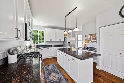 1214 Ridgewood Court, Vernon Hills, IL 60061 - Photo 6