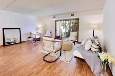 6430 W Belle Plaine Avenue #209, Chicago, IL 60634 - Photo 6