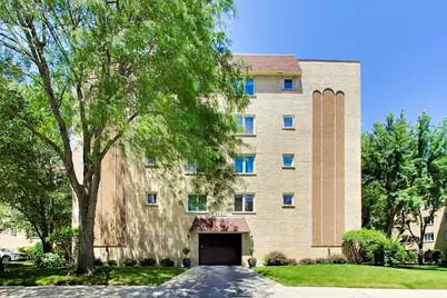 6430 W Belle Plaine Avenue #209, Chicago, IL 60634 - Photo 2