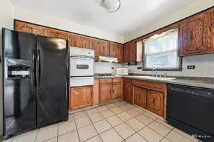 9304 Meade Ave, Oak Lawn, IL 60453 - Photo 12