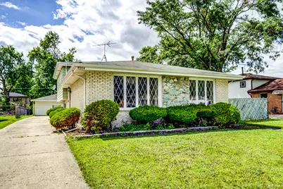 9304 Meade Avenue, Oak Lawn, IL 60453 - Photo 2