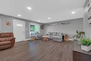 8630 163rd St, Orland Park, IL 60462 - Photo 2