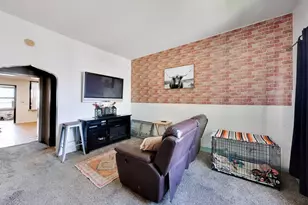 539 W 44th St, Chicago, IL 60609 - Photo 8