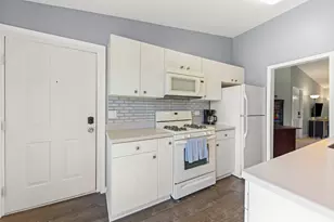 1714 S Washington St, Naperville, IL 60565 - Photo 14