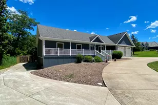 1126 S Eagle Chase Dr, Seneca, IL 61360 - Photo 2