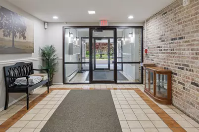 2604 N Windsor Drive #207, Arlington Heights, IL 60004 - Photo 18