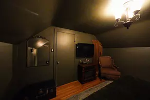813 W Park Ave, Joliet, IL 60436 - Photo 16