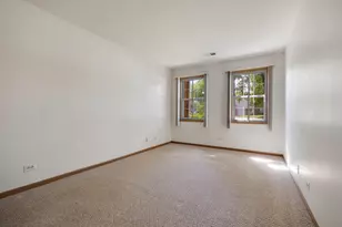201 Charleston Ct, Schaumburg, IL 60193 - Photo 12