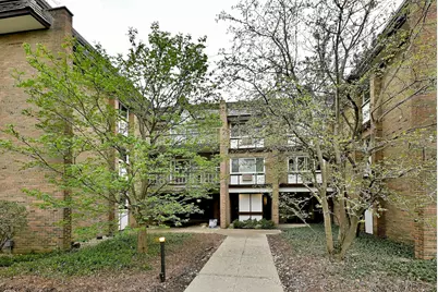 360 Claymoor Avenue #2E, Hinsdale, IL 60521 - Photo 1