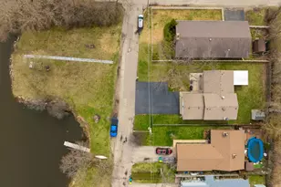 218 Mastodon Dr, Ingleside, IL 60041 - Photo 6