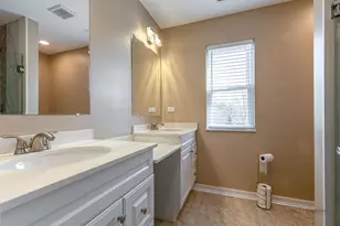 355 Woodhill Ln, Lake Villa, IL 60046 - Photo 20