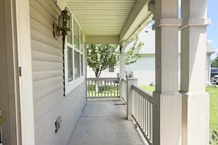 3821 Spring Lake Ct, Joliet, IL 60435 - Photo 2