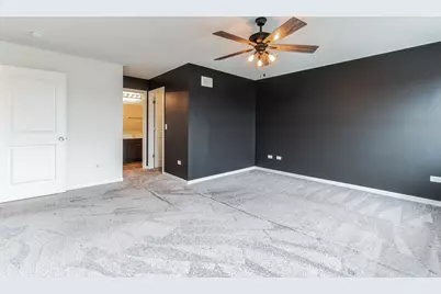 615 Camellia Avenue, Aurora, IL 60505 - Photo 10