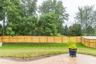 615 Camellia Avenue, Aurora, IL 60505 - Photo 22