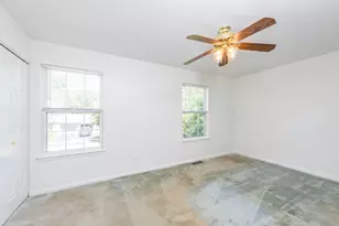 1413 W Split Oak Cir, Round Lake Beach, IL 60073 - Photo 16