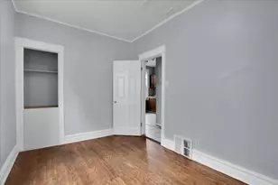 710 E 92nd Pl, Chicago, IL 60619 - Photo 10