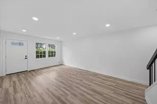 185 College Dr, Bloomingdale, IL 60108 - Photo 6