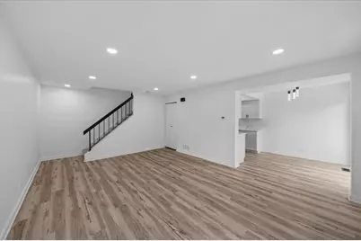 185 College Drive #B, Bloomingdale, IL 60108 - Photo 4
